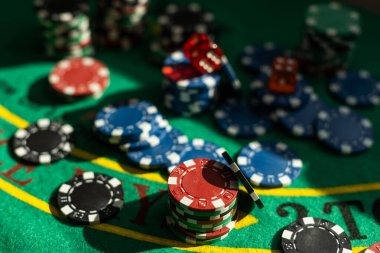 arena77 mobile app interface showing Liga 1 sportsbook markets and live-dealer table options